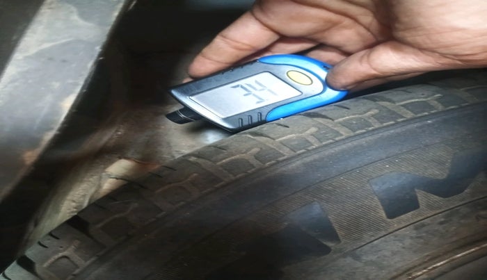 2014 Hyundai i10 MAGNA 1.1, Petrol, Manual, 49,539 km, tyre