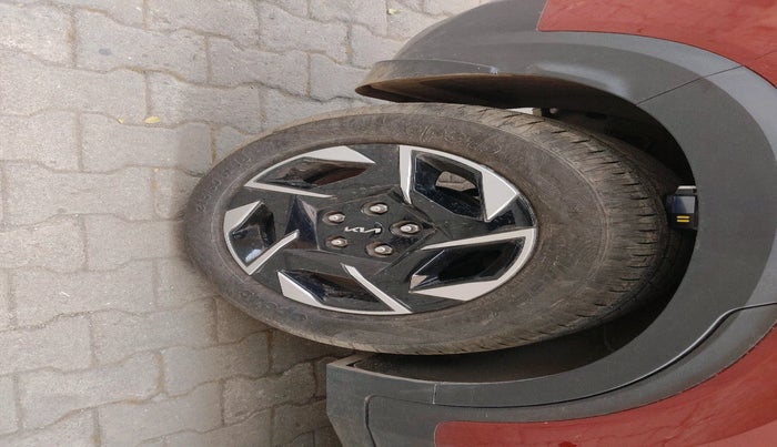 2024 KIA SONET HTK PLUS 1.2 PETROL MT, Petrol, Manual, 1,440 km, tyre