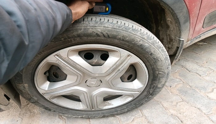 2019 Tata NEXON XM PETROL, Petrol, Manual, 54,775 km, tyre