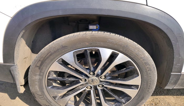 2021 MG HECTOR SHARP 2.0 DIESEL DUAL TONE, Diesel, Manual, 1,41,907 km, tyre