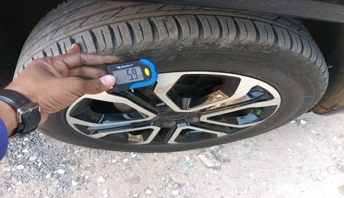 2022 Jeep Compass MODEL S (O) DIESEL 4X4 AT, Diesel, Automatic, 48,903 km, tyre