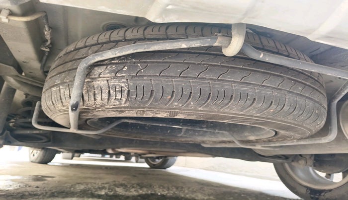 2023 Maruti XL6 ZETA CNG, Petrol, Manual, 30,006 km, tyre