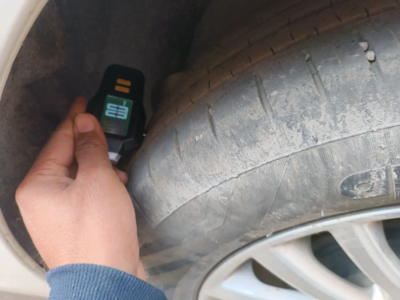 2023 Maruti Dzire ZXI, Petrol, Manual, 65,371 km, tyre