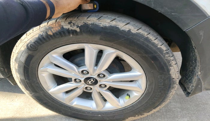 2017 Hyundai Creta SX 1.6 DIESEL, Diesel, Manual, 1,07,492 km, tyre