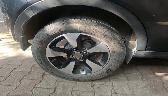 2018 Tata NEXON XZ PLUS DIESEL, Diesel, Manual, 21,490 km, tyre