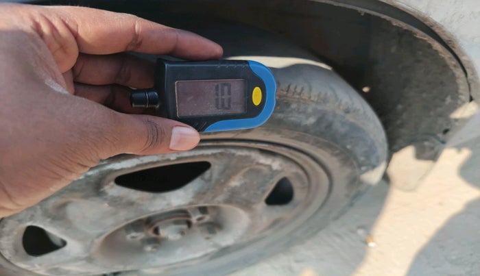 2012 Chevrolet Beat LT PETROL, Petrol, Manual, 86,902 km, tyre