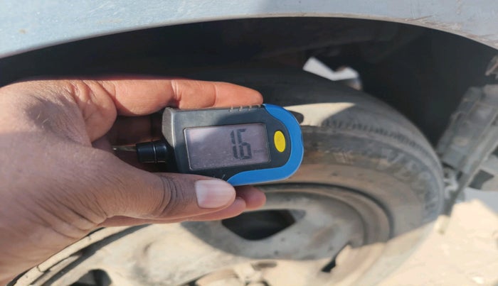 2012 Chevrolet Beat LT PETROL, Petrol, Manual, 86,902 km, tyre