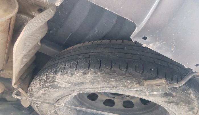 2018 Renault Duster 85 PS RXE DIESEL, Diesel, Manual, 82,031 km, tyre