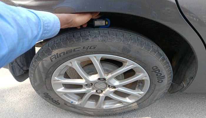 2019 Maruti Swift ZXI AMT, Petrol, Automatic, 41,643 km, tyre