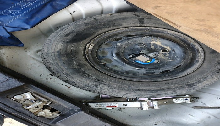 2020 Maruti Alto VXI, Petrol, Manual, 26,357 km, tyre