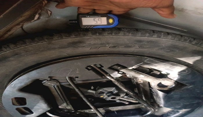 2011 Hyundai i10 SPORTZ 1.2, Petrol, Manual, 57,858 km, tyre