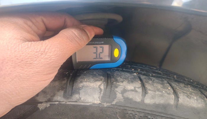 2022 Hyundai Verna SX (O)1.5 MPi, Petrol, Manual, 64,002 km, tyre