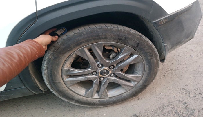 2020 KIA SELTOS HTX 1.5 PETROL, Petrol, Manual, 73,128 km, tyre