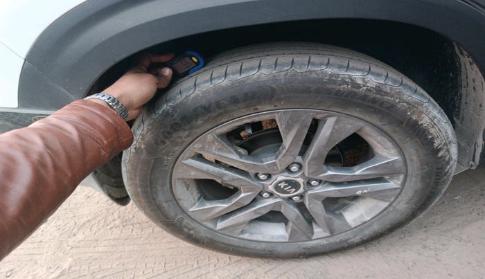 2020 KIA SELTOS HTX 1.5 PETROL, Petrol, Manual, 73,128 km, tyre