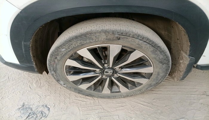 2023 Honda ELEVATE ZX MT, Petrol, Manual, 14,333 km, tyre