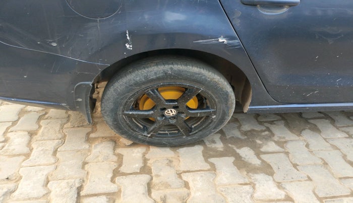 2013 Volkswagen Vento HIGHLINE DIESEL 1.6, Diesel, Manual, 1,37,207 km, tyre