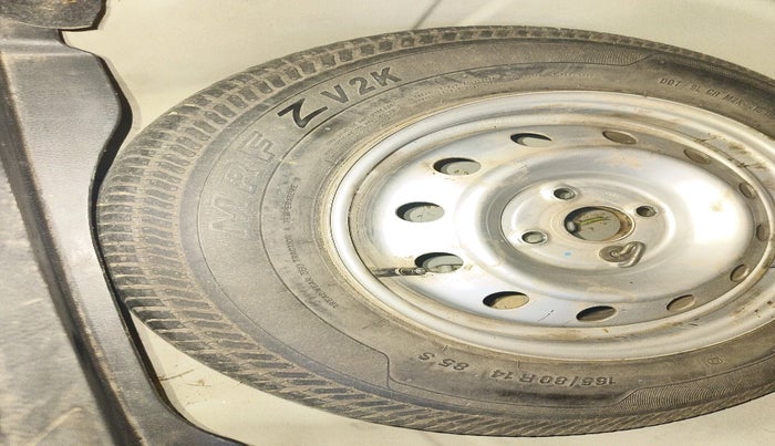 2013 Maruti Swift Dzire LDI, Diesel, Manual, 72,994 km, tyre