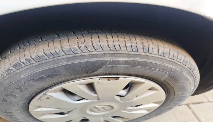 2013 Maruti Swift Dzire LDI, Diesel, Manual, 72,994 km, tyre