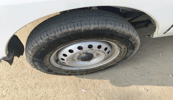 2024 Maruti Eeco 5 STR AC, Petrol, Manual, 25,177 km, tyre