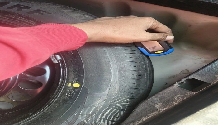 2023 Maruti BREZZA ZXI, Petrol, Manual, 8,411 km, tyre