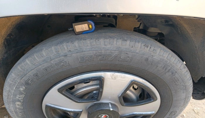 2019 Mahindra TUV300 T4 PLUS, Diesel, Manual, 55,040 km, tyre