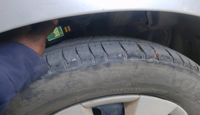 2011 Maruti A Star VXI (ABS) AT, Petrol, Automatic, 85,083 km, tyre