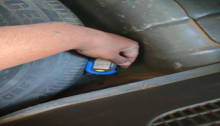 2011 Hyundai i10 ERA 1.1, Petrol, Manual, 58,357 km, tyre