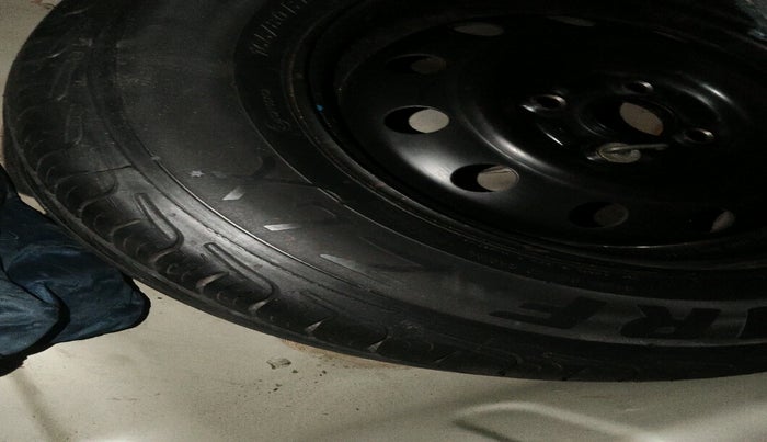 2011 Maruti Swift Dzire VXI, Petrol, Manual, 1,60,770 km, tyre