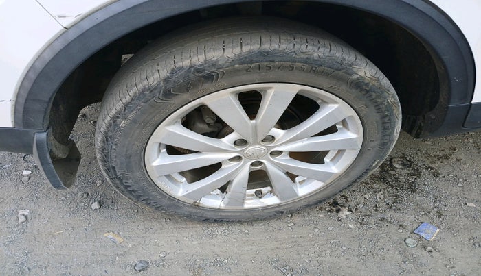 2022 MG ASTOR SMART 1.5 MT, Petrol, Manual, 45,004 km, tyre