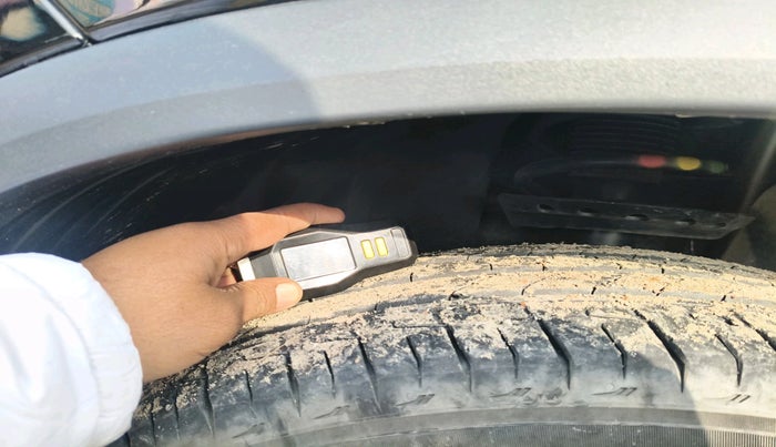 2024 Tata Harrier FEARLESS DARK EDITION AT, Diesel, Automatic, 15,599 km, tyre