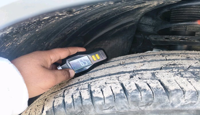 2024 Tata Harrier FEARLESS DARK EDITION AT, Diesel, Automatic, 15,599 km, tyre