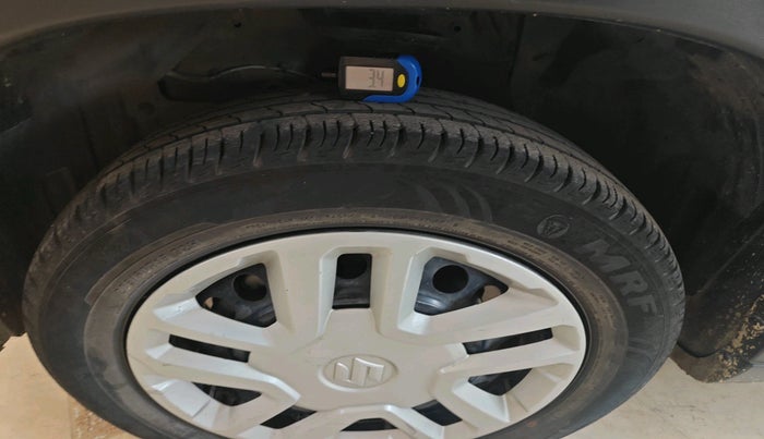 2021 Maruti Vitara Brezza VXI, Petrol, Manual, 29,932 km, tyre