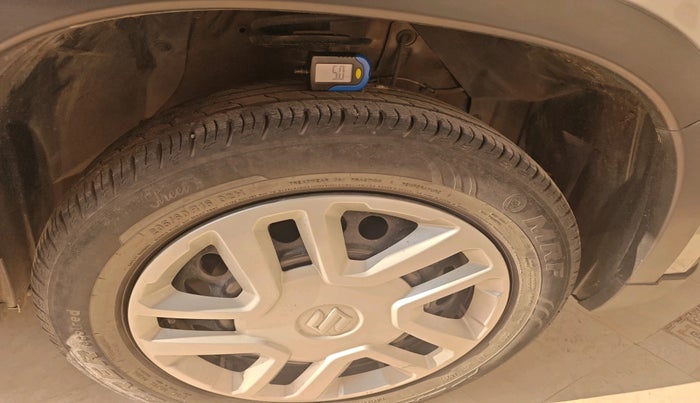 2021 Maruti Vitara Brezza VXI, Petrol, Manual, 29,932 km, tyre