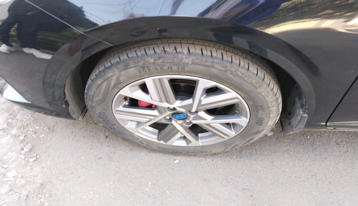 2024 Hyundai Verna  SX 1.5 MPI IVT, Petrol, Automatic, 10,627 km, tyre