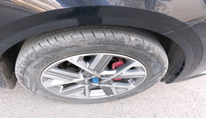 2024 Hyundai Verna  SX 1.5 MPI IVT, Petrol, Automatic, 10,627 km, tyre