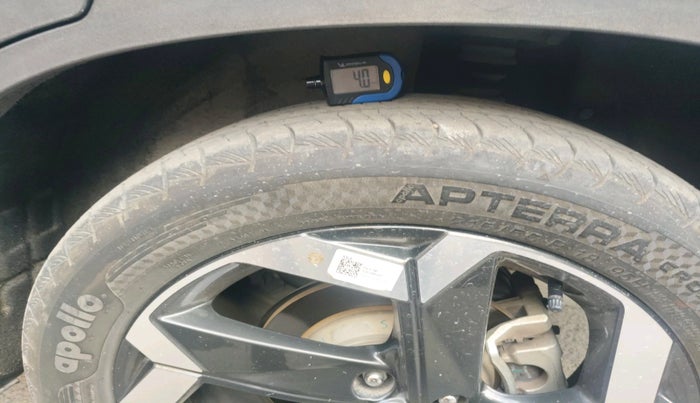 2021 Hyundai ALCAZAR 1.5 SIGNATURE (O) AT 6STR, Diesel, Automatic, 49,008 km, tyre