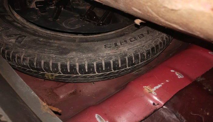 2012 Hyundai i10 MAGNA 1.1, Petrol, Manual, 1,26,142 km, tyre