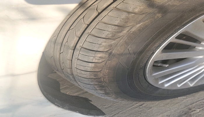 2022 Honda City 1.5L I-VTE V CVT, Petrol, Automatic, 57,810 km, tyre