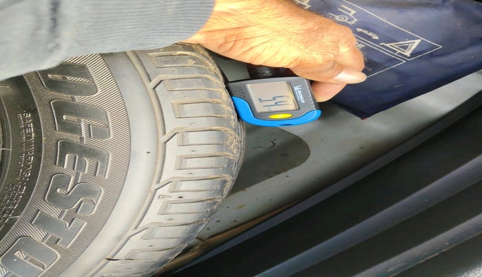 2017 Hyundai Creta SX PLUS AT 1.6 DIESEL, Diesel, Automatic, 1,67,765 km, tyre