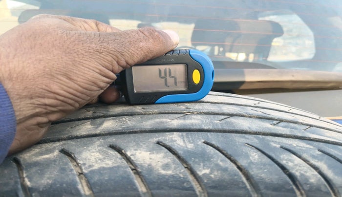 2018 Ford Ecosport TITANIUM 1.5L DIESEL, Diesel, Manual, 1,25,911 km, tyre