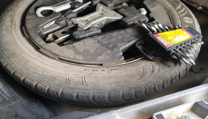 2016 Maruti Vitara Brezza VDI, Diesel, Manual, 89,719 km, tyre