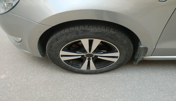 2013 Skoda Rapid AMBITION 1.6 MPI MT PLUS, Petrol, Manual, 1,01,557 km, tyre