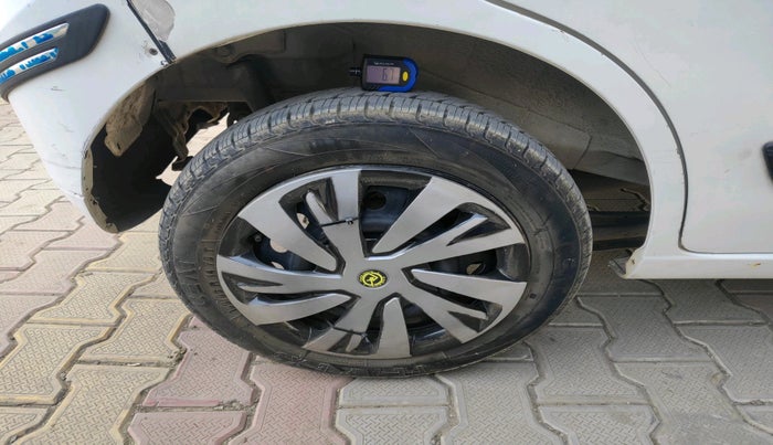 2014 Maruti Wagon R 1.0 VXI, Petrol, Manual, 75,555 km, tyre