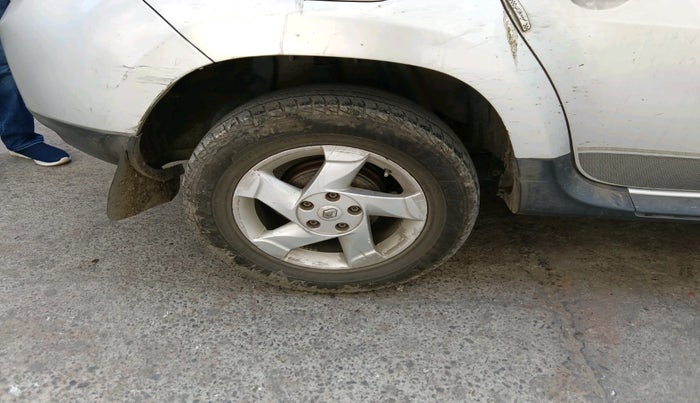 2013 Renault Duster 85 PS RXE DIESEL, Diesel, Manual, 1,18,969 km, tyre