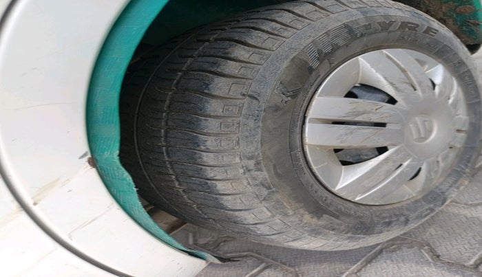 2018 Maruti Alto 800 LXI, Petrol, Manual, 51,695 km, tyre