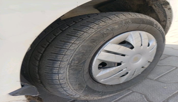 2018 Maruti Alto 800 LXI, Petrol, Manual, 51,695 km, tyre