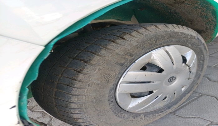 2018 Maruti Alto 800 LXI, Petrol, Manual, 51,695 km, tyre