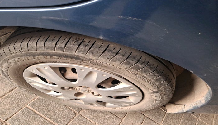 2013 Honda Amaze 1.2L I-VTEC S, Petrol, Manual, 1,32,820 km, tyre