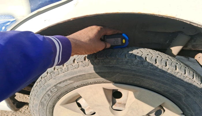 2012 Maruti Wagon R 1.0 LXI, Petrol, Manual, 53,816 km, tyre