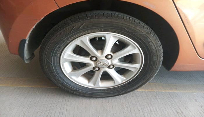 2014 Hyundai Grand i10 ASTA AT 1.2 KAPPA VTVT, Petrol, Automatic, 42,094 km, tyre